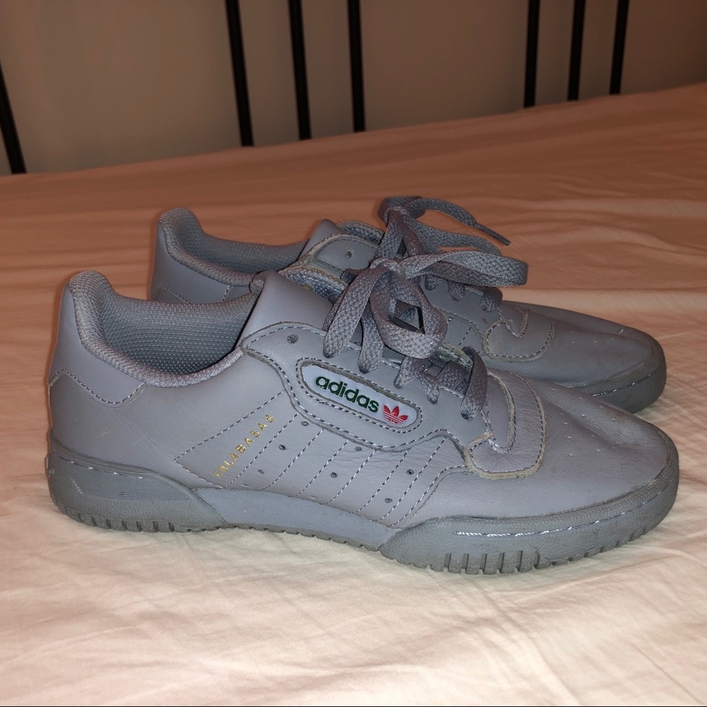 Yeezy Calabasas Sneaker